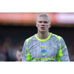 Manchester Citys Leistung hat sich verbessert und sie belegen nun den zweiten Platz in der Premier League Manchester Citys Leistung hat sich verbessert und sie belegen nun den zweiten Platz in der Premier League